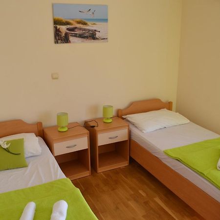Suncana Sara Tučepi Exterior foto